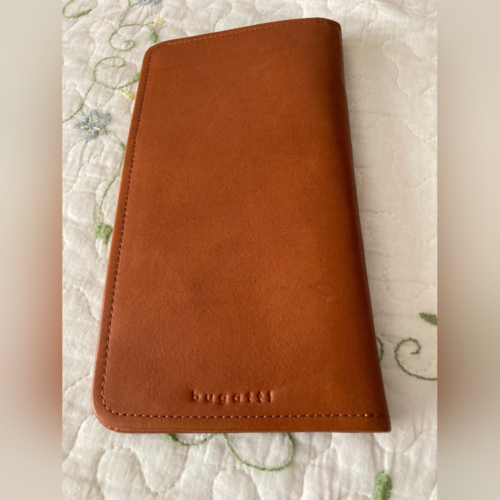 Bugatti Leather Travel Wallet